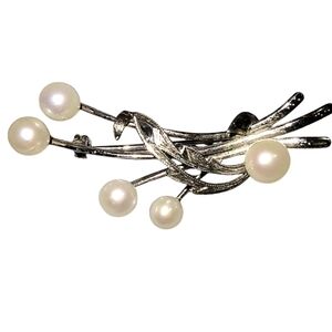 Vintage Graceful Cultured Pearl & Sterling Silver Floral Brooch